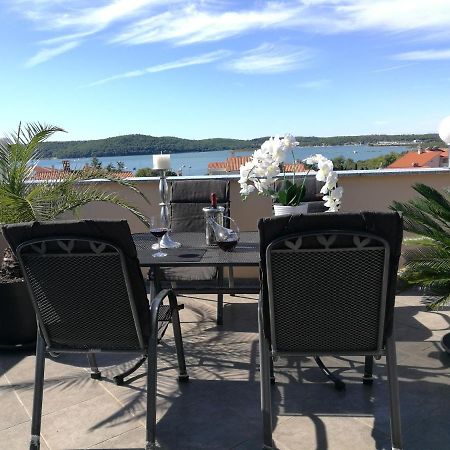 Villa Meli - Apartments Mit Meerblick Μεντουλίν Εξωτερικό φωτογραφία
