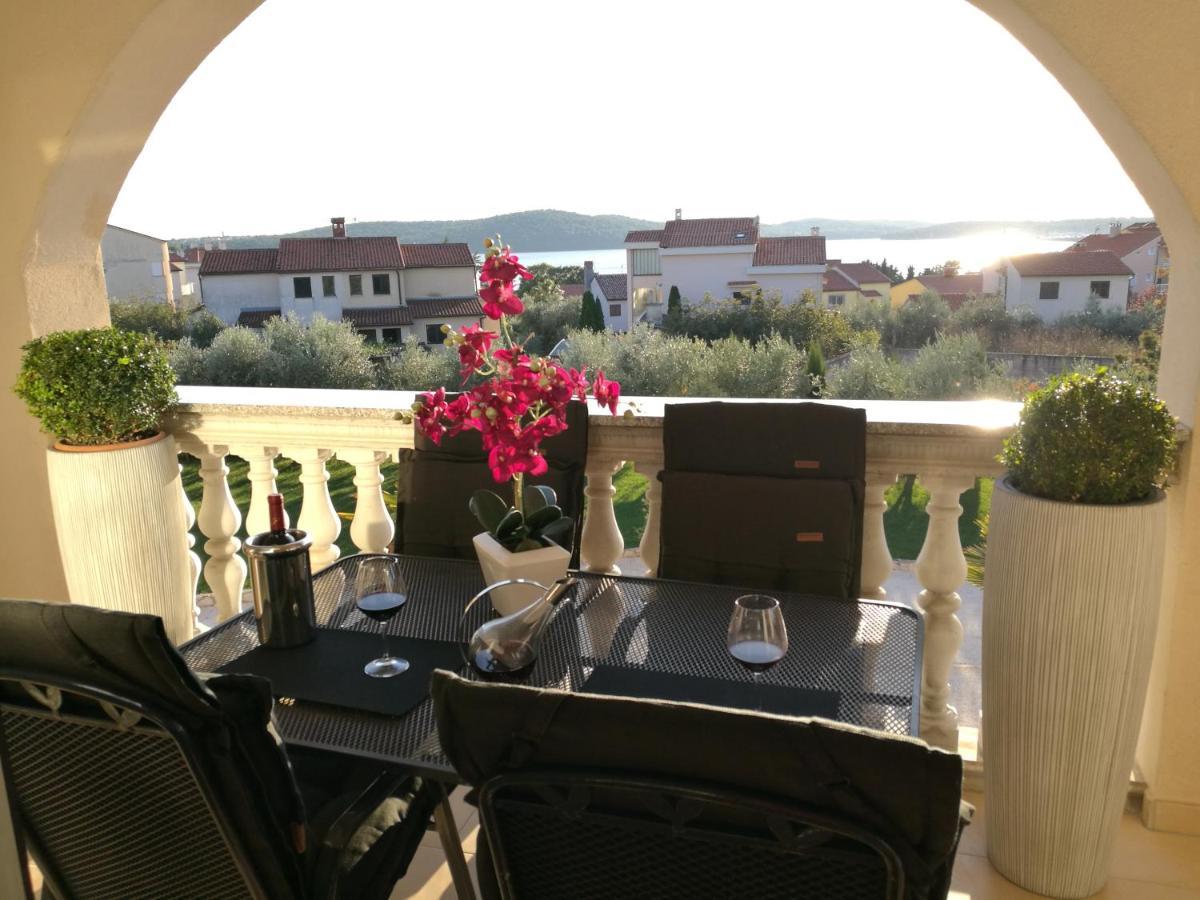 Villa Meli - Apartments Mit Meerblick Μεντουλίν Εξωτερικό φωτογραφία