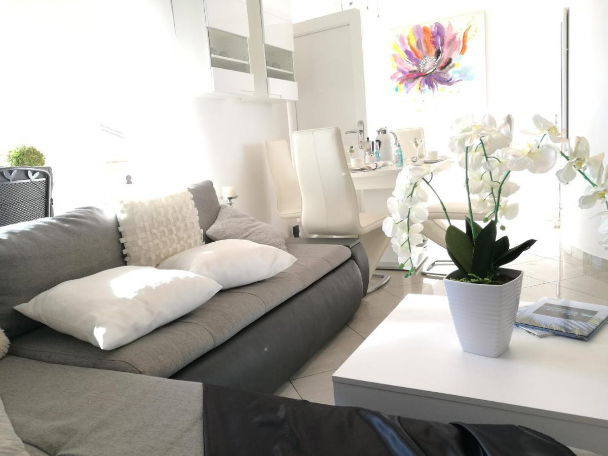 Villa Meli - Apartments Mit Meerblick Μεντουλίν Εξωτερικό φωτογραφία
