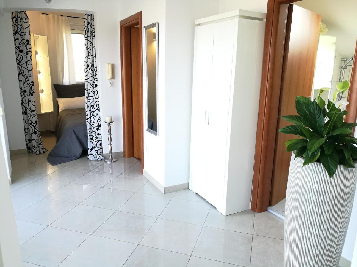 Villa Meli - Apartments Mit Meerblick Μεντουλίν Εξωτερικό φωτογραφία