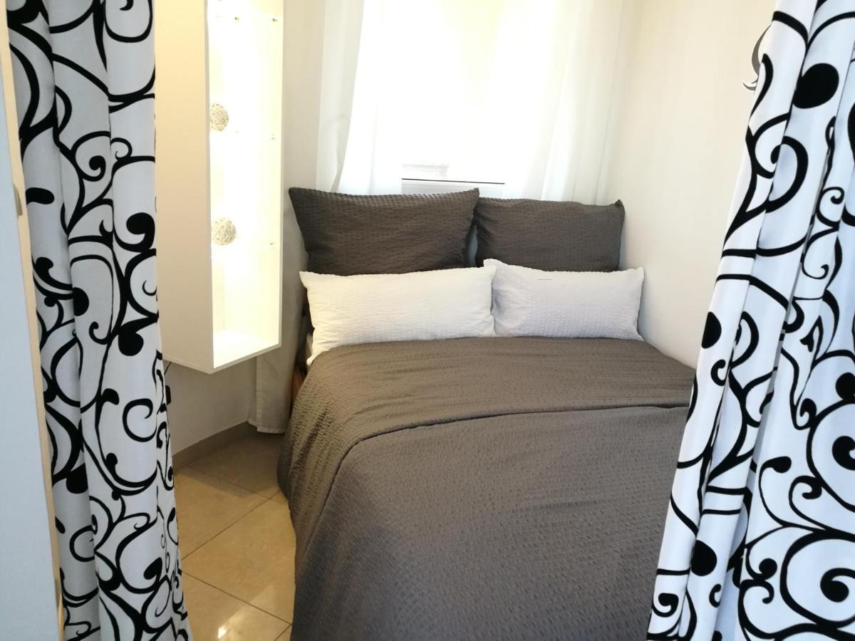 Villa Meli - Apartments Mit Meerblick Μεντουλίν Εξωτερικό φωτογραφία