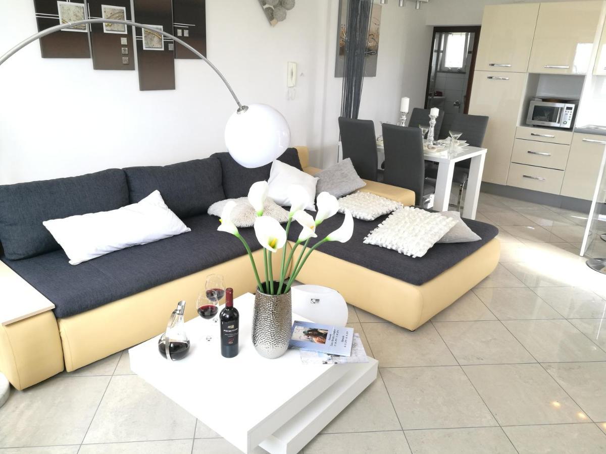 Villa Meli - Apartments Mit Meerblick Μεντουλίν Εξωτερικό φωτογραφία