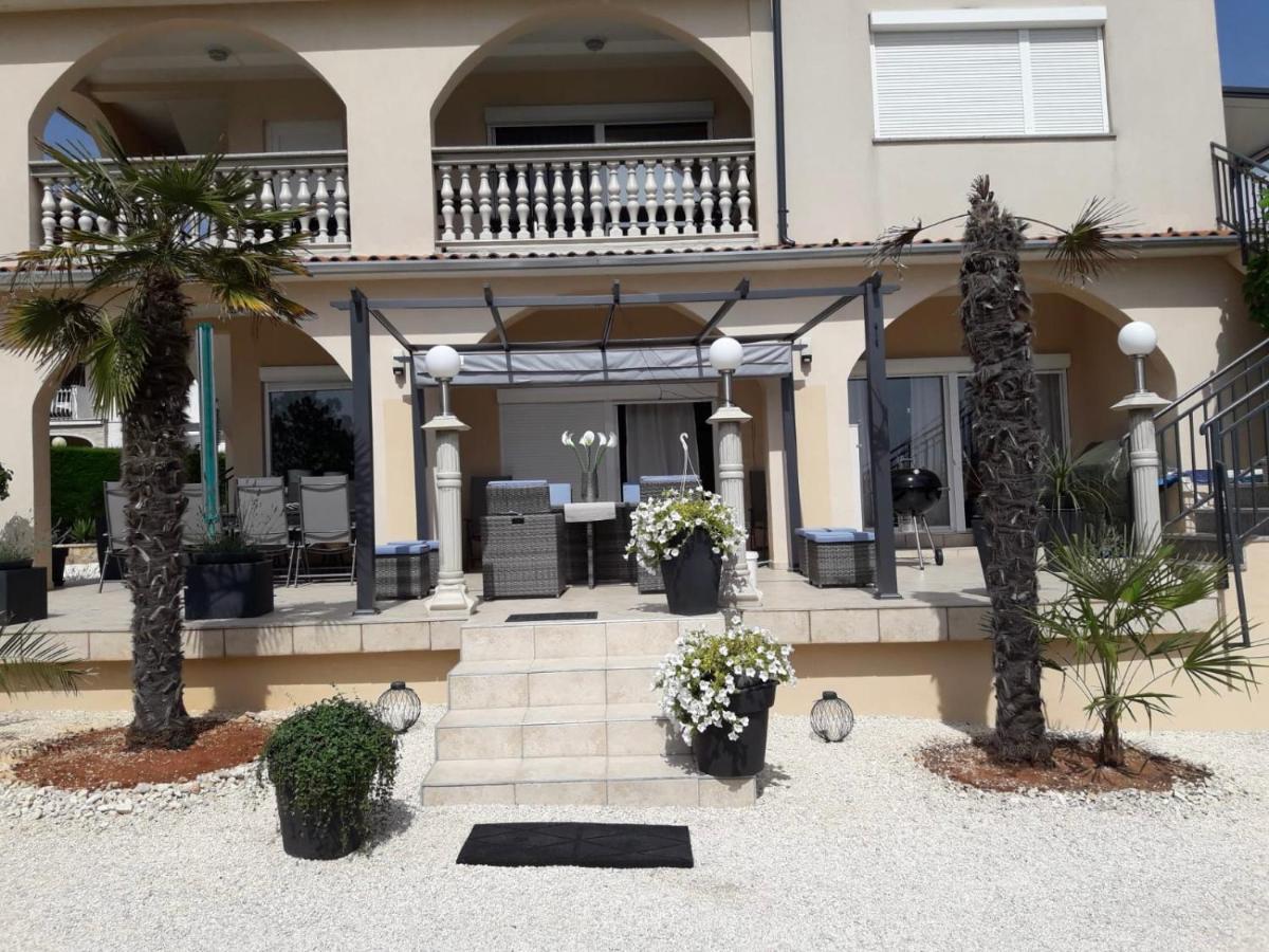 Villa Meli - Apartments Mit Meerblick Μεντουλίν Εξωτερικό φωτογραφία