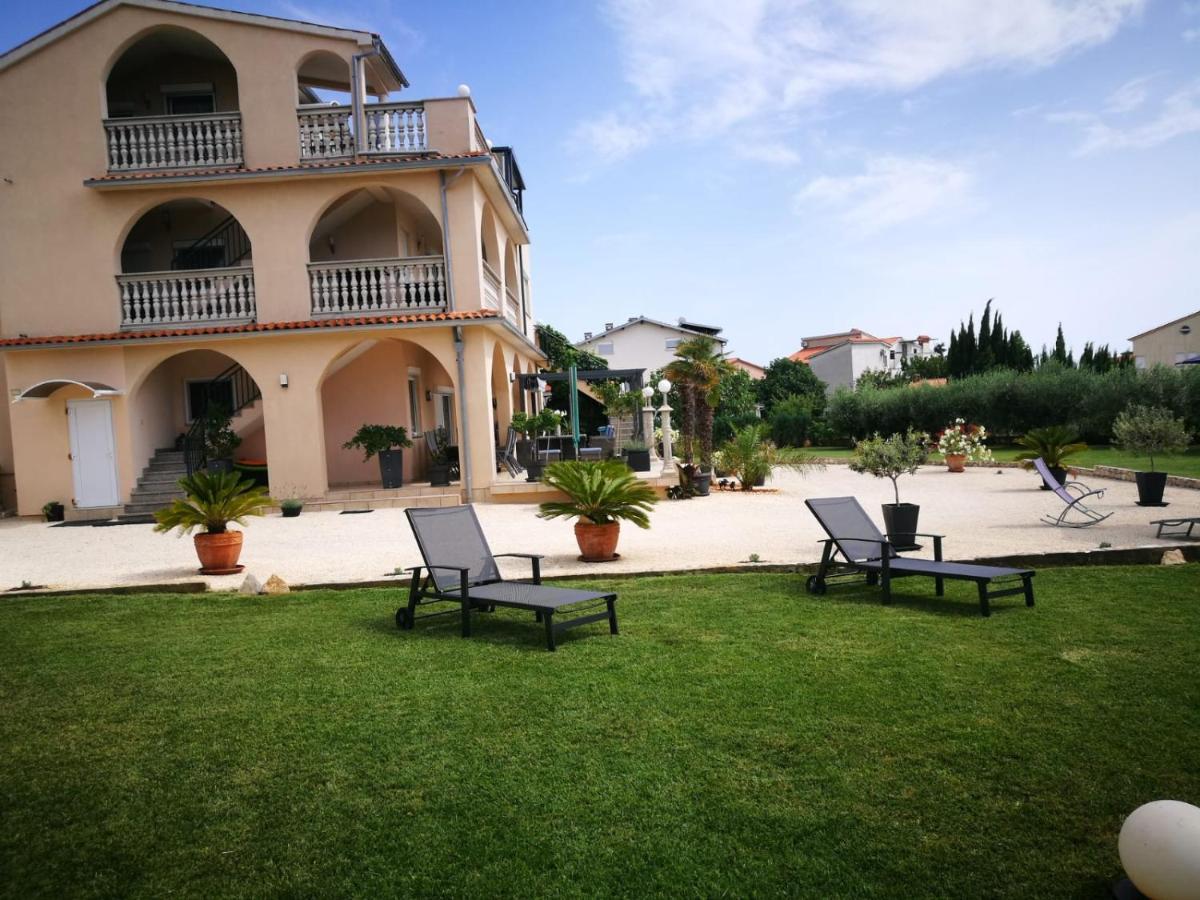 Villa Meli - Apartments Mit Meerblick Μεντουλίν Εξωτερικό φωτογραφία