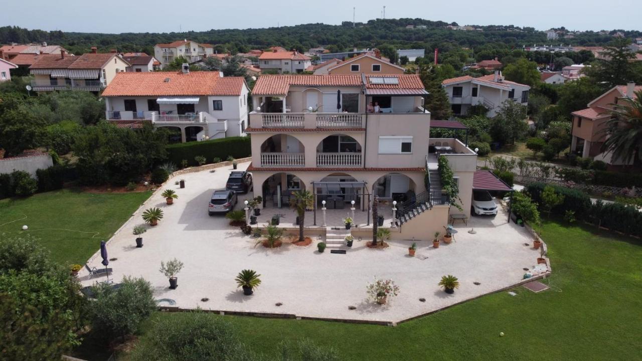 Villa Meli - Apartments Mit Meerblick Μεντουλίν Εξωτερικό φωτογραφία