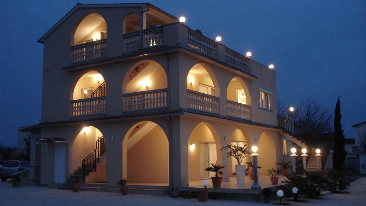 Villa Meli - Apartments Mit Meerblick Μεντουλίν Εξωτερικό φωτογραφία