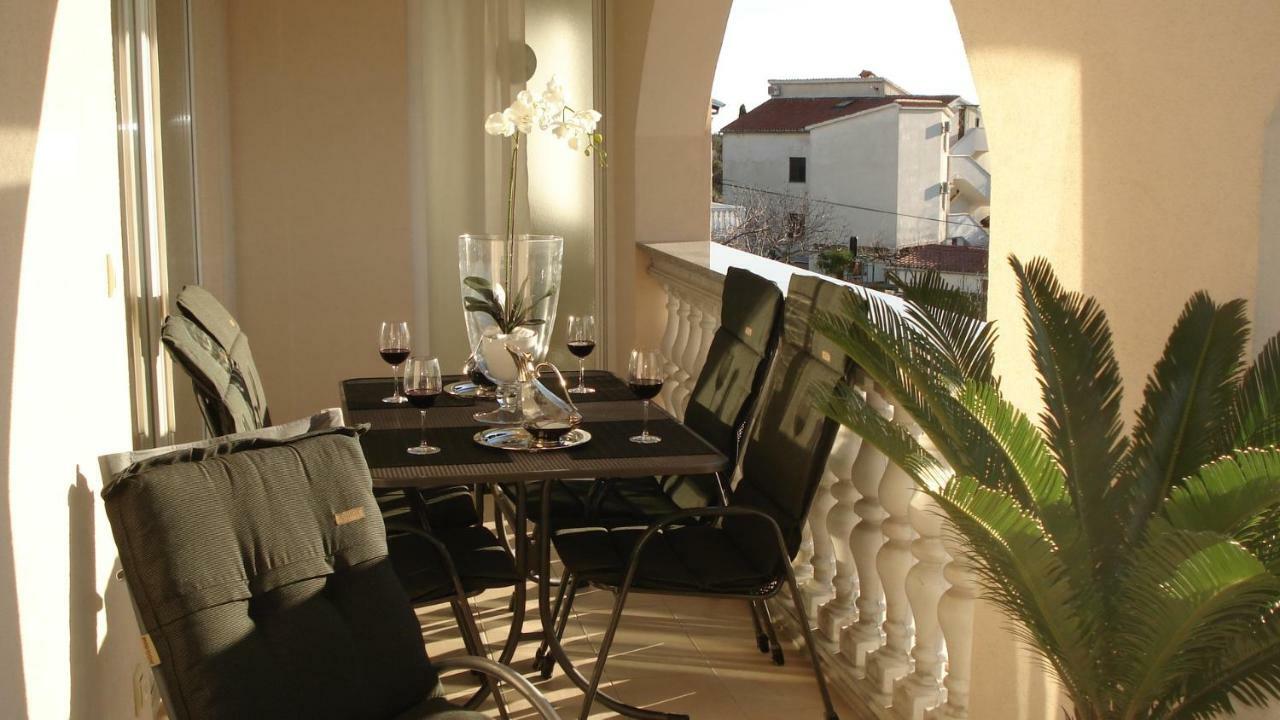 Villa Meli - Apartments Mit Meerblick Μεντουλίν Εξωτερικό φωτογραφία